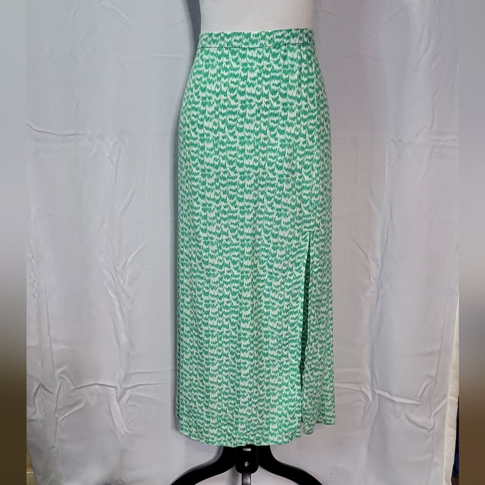 H&M Women's NWT Green Printed High Slit Midi High Waisted Skirt Size 14 - Picture 2 of 12